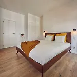 Chata Coliving & Cowork In Ericeira By Barefoot Portugal *