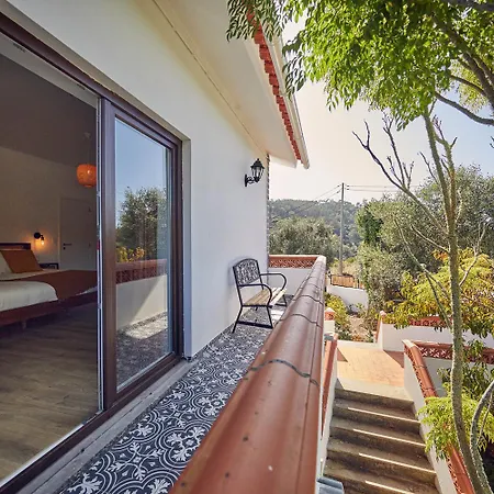 بيت خشبي Coliving & Cowork In Ericeira By Barefoot Portugal *
