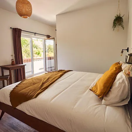 بيت خشبي Coliving & Cowork In Ericeira By Barefoot Portugal