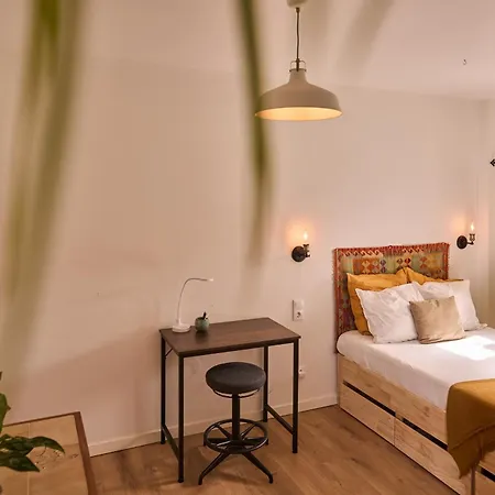 Chata Coliving & Cowork In Ericeira By Barefoot Portugal *