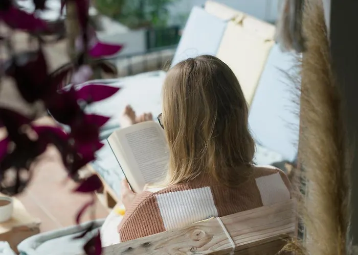 Coliving & Cowork In Ericeira By Barefoot Portugal