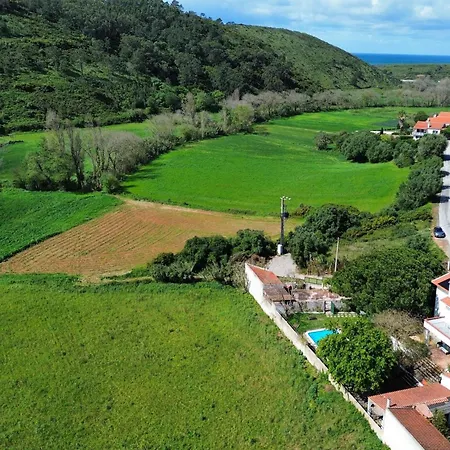 Coliving & Cowork In Ericeira By Barefoot Portugal Lodge *