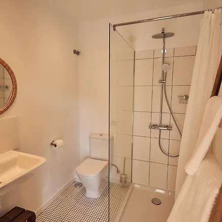 Coliving & Cowork In Ericeira By Barefoot Portugal