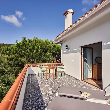 Lodge Coliving & Cowork In Ericeira By Barefoot Portugal