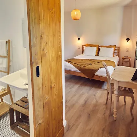 Lodge Coliving & Cowork In Ericeira By Barefoot Portugal *
