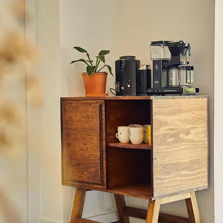 Coliving & Cowork In Ericeira By Barefoot Portugal Lodge *