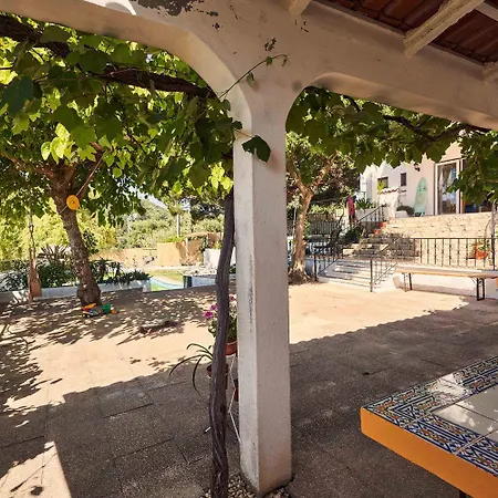 Lodge Coliving & Cowork In Ericeira By Barefoot Portugal