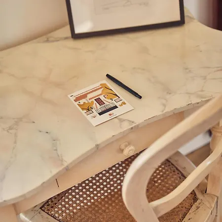 Coliving & Cowork In Ericeira By Barefoot Portugal Lodge *