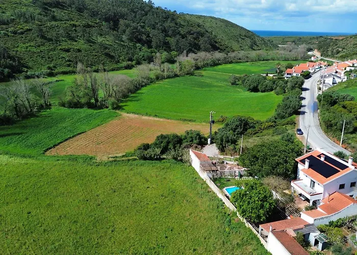 Coliving & Cowork In Ericeira By Barefoot Portugal Gerendaház *