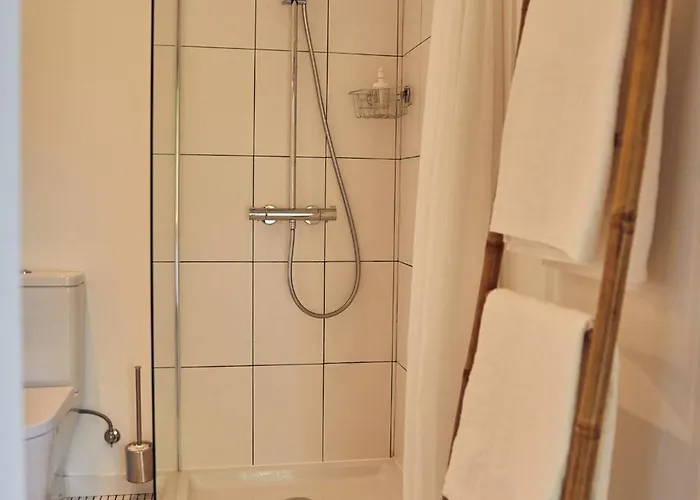 Coliving & Cowork In Ericeira By Barefoot Portugal