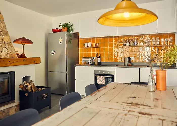 Деревянный коттедж Coliving & Cowork In Ericeira By Barefoot Portugal *